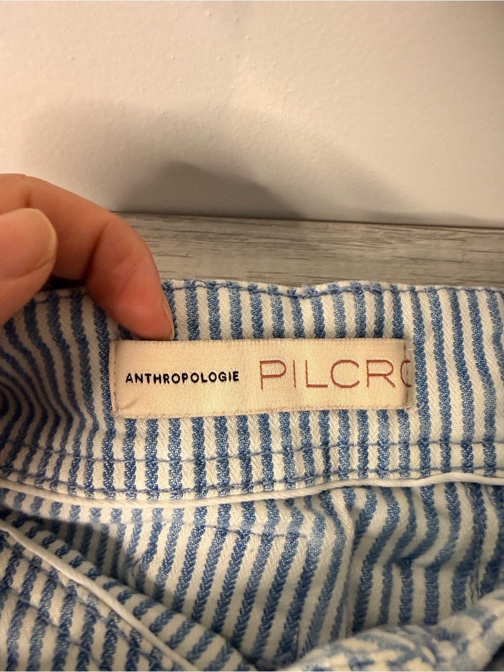 Anthropologie Pilcro Striped High-Rise Utility Patch Pocket Crop Jeans Size 28 - Picture 3 of 10